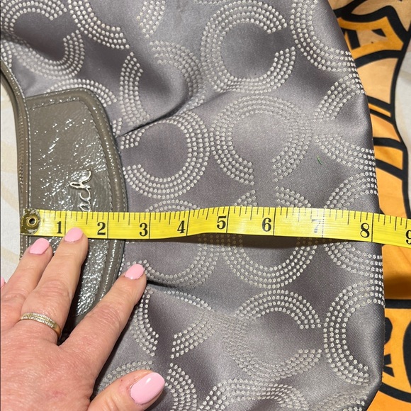 Coach Ashley Dotted Op Art Convertible Hobo Bag - F20031 - Picture 11 of 13